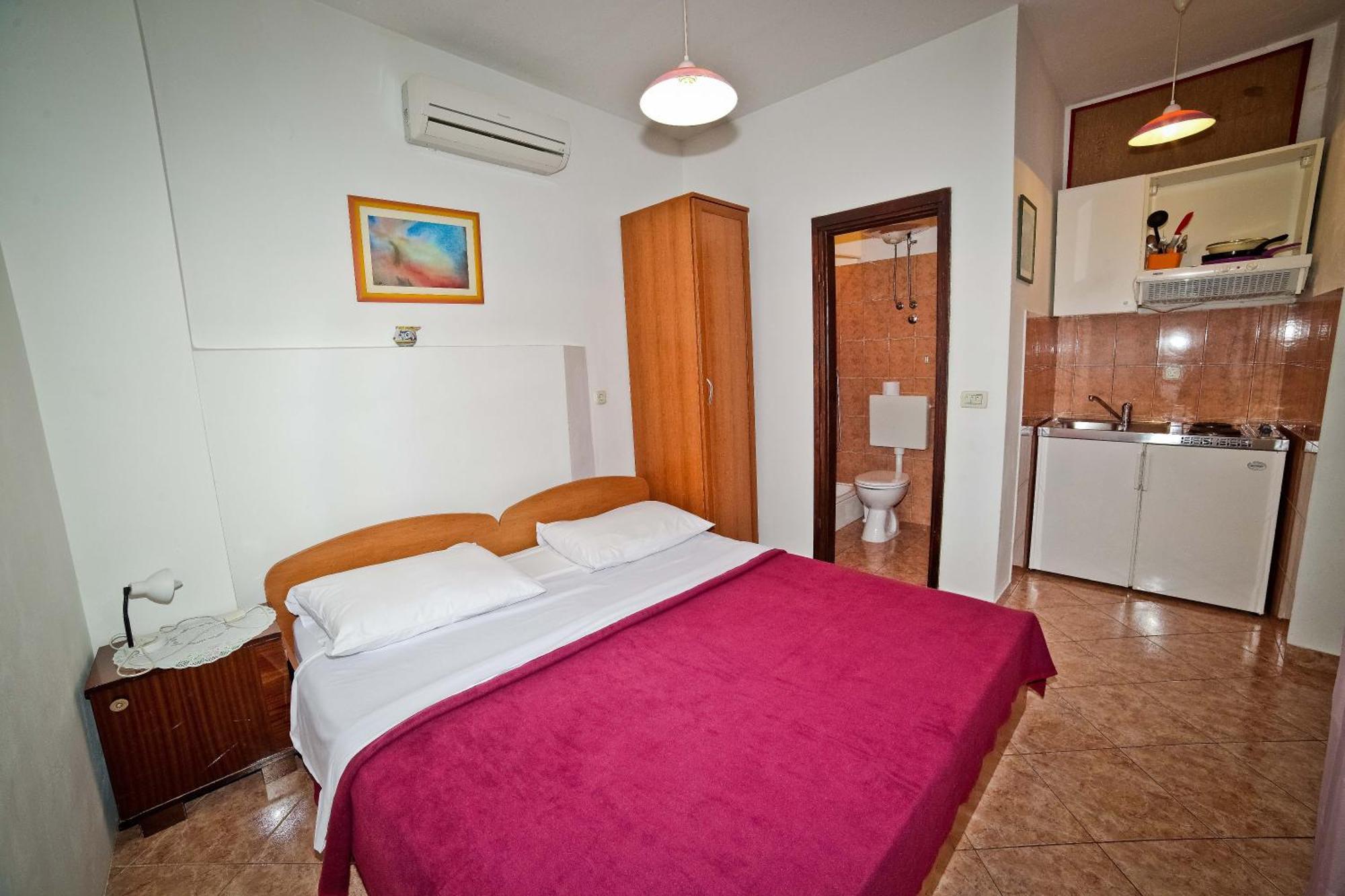 Guest House Maja Split Eksteriør bilde