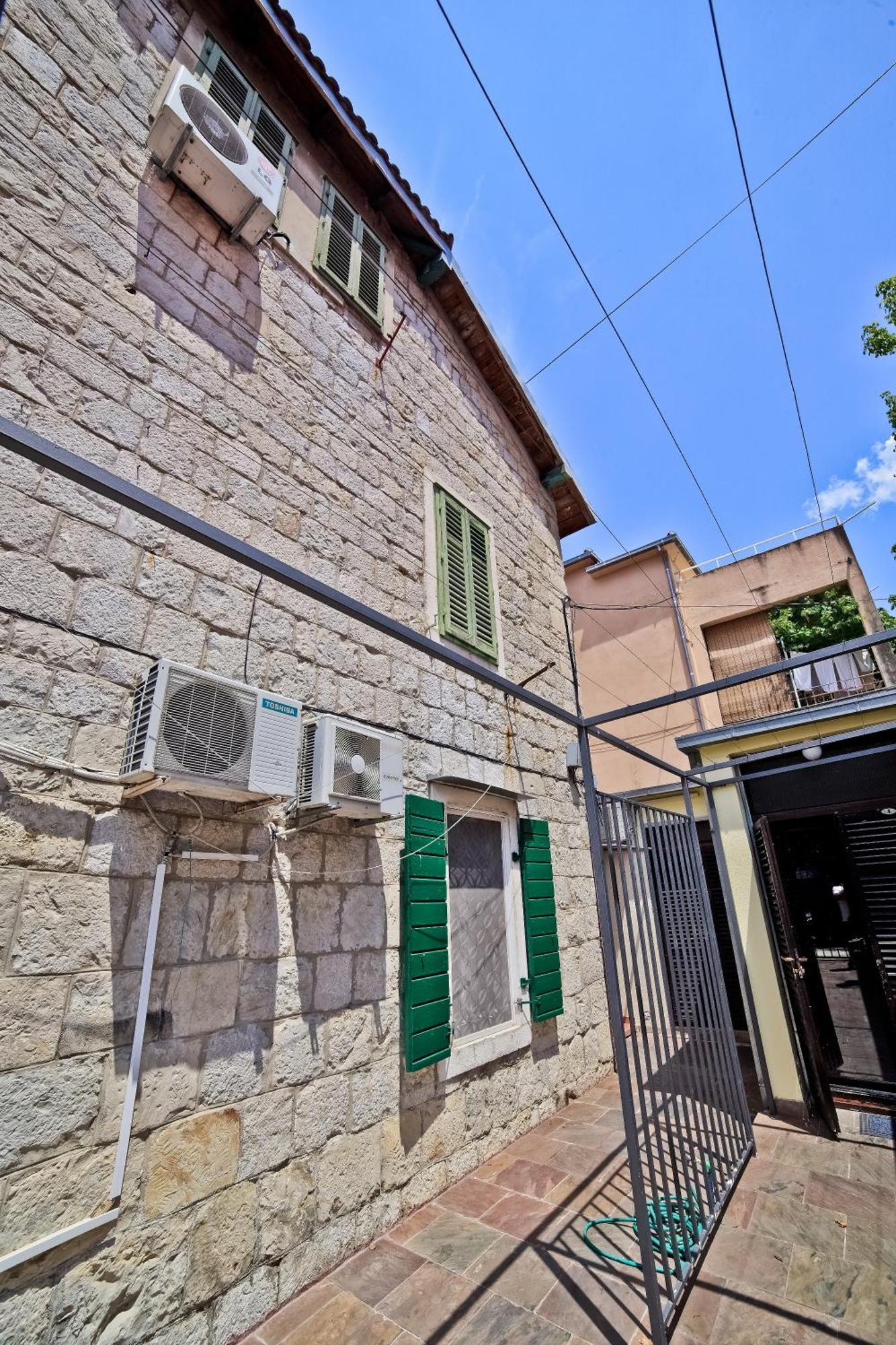 Guest House Maja Split Eksteriør bilde
